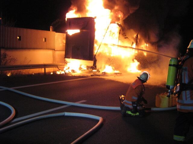 LKW-Brand auf der BAB 2